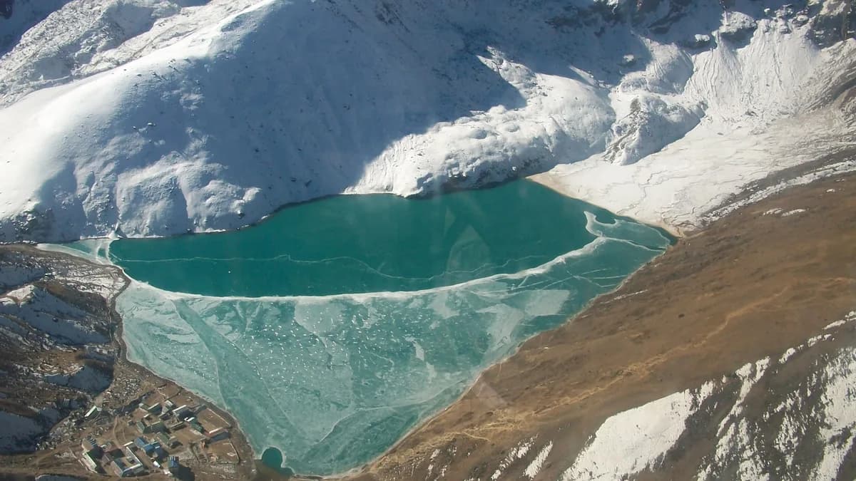 Everest Base Camp Via Gokyo Trek